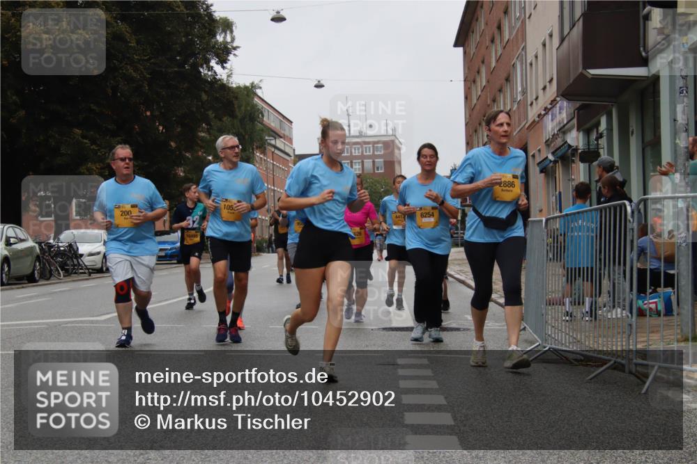 13.09.2026 - Kiel Lauf Markus Tischler http://msf.ph/oto/10452902 13.09.2026 09:52:25 Fleethörn 200, 32, 10495, 1053, 626, 4412, 6254, 2886 meine-sportfotos.de