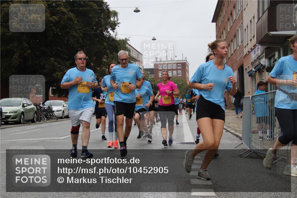 13.09.2026 - Kiel Lauf Markus Tischler http://msf.ph/oto/10452905 13.09.2026 09:52:26 Fleethörn 200, 57, 1052, 2924, 4626 meine-sportfotos.de