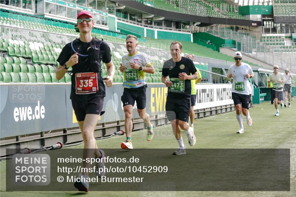 13.09.2026 - 21. swb-Marathon Bremen Michael Burmester http://msf.ph/oto/10452909 13.09.2026 12:51:09 Laufen im Stadion 335, 469, 663, 670, 734, 771, 1043, 1125, 1146, 1162, 1455, 1510, 1513, 1517, 1605, 1613, 1970, 1998, 2052, 2130, 2288, 2291, 2295, 2347, 2360, 2442, 2444, 2447, 2759, 2847, 3440, 3484, 3625, 3647, 3703, 3808, 3959, 4023, 4165, 4368, 4429, 4473, 4559, 4571, 4573, 4582, 4727, 4781, 4782, 4888, 4895, 5066, 5079, 5111, 5152, 5155, 5168, 5314, 5377, 5379, 5383, 5521, 5532, 5585, 5620, 5627, 5636, 5696, 6267, 6274, 6471, 6652, 6668, 6901, 6906, 7115, 7121, 8033, 8798 meine-sportfotos.de