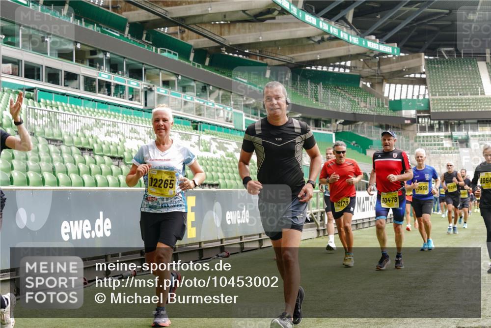 13.09.2026 - 21. swb-Marathon Bremen Michael Burmester http://msf.ph/oto/10453002 13.09.2026 10:31:53 Laufen im Stadion 10141, 10146, 10174, 10222, 10226, 10227, 10243, 10246, 10249, 10255, 10256, 10281, 10284, 10304, 10322, 10339, 10359, 10365, 10410, 10443, 10448, 10471, 10478, 10479, 10486, 10503, 10517, 10518, 10529, 10540, 10543, 10555, 10565, 10577, 10579, 10589, 10608, 10610, 10626, 10631, 10646, 10670, 10675, 10684, 10685, 10690, 10703, 10704, 10707, 10708, 10714, 10721, 10725, 10757, 10765, 10771, 10821, 10822, 10838, 10886, 11038, 11350, 11379 meine-sportfotos.de