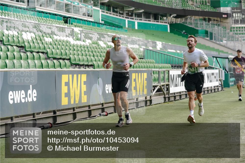 13.09.2026 - 21. swb-Marathon Bremen Michael Burmester http://msf.ph/oto/10453094 13.09.2026 12:51:19 Laufen im Stadion 235, 335, 469, 663, 734, 771, 863, 1043, 1125, 1146, 1162, 1455, 1492, 1510, 1513, 1613, 1955, 1970, 1998, 2008, 2052, 2130, 2291, 2295, 2347, 2360, 2442, 2444, 2447, 2759, 2847, 3440, 3484, 3566, 3647, 3703, 3808, 3899, 3959, 4023, 4165, 4368, 4429, 4473, 4559, 4571, 4573, 4582, 4727, 4781, 4782, 4888, 4895, 5066, 5079, 5111, 5152, 5155, 5168, 5314, 5377, 5379, 5383, 5521, 5532, 5620, 5627, 5636, 5696, 6267, 6274, 6471, 6668, 6901, 7121, 8033, 8798 meine-sportfotos.de