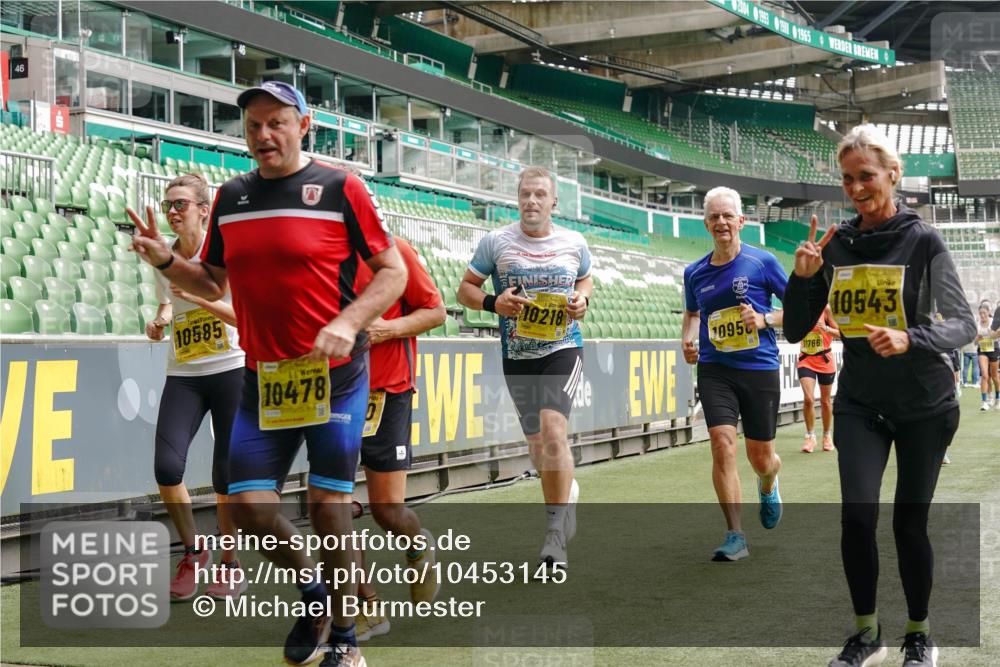 13.09.2026 - 21. swb-Marathon Bremen Michael Burmester http://msf.ph/oto/10453145 13.09.2026 10:31:56 Laufen im Stadion 10141, 10146, 10174, 10222, 10226, 10227, 10243, 10246, 10249, 10255, 10256, 10281, 10284, 10304, 10322, 10339, 10359, 10365, 10372, 10410, 10443, 10448, 10471, 10478, 10479, 10486, 10503, 10517, 10518, 10529, 10540, 10543, 10550, 10555, 10565, 10577, 10579, 10589, 10608, 10610, 10626, 10631, 10646, 10670, 10675, 10684, 10685, 10690, 10703, 10704, 10707, 10708, 10714, 10721, 10725, 10757, 10765, 10771, 10821, 10822, 10838, 10886, 11038, 11350, 11379 meine-sportfotos.de