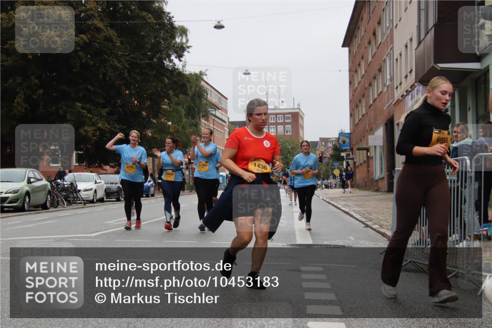 13.09.2026 - Kiel Lauf Markus Tischler http://msf.ph/oto/10453183 13.09.2026 09:53:50 Fleethörn 6102, 10609, 11564, 1436, 6955 meine-sportfotos.de