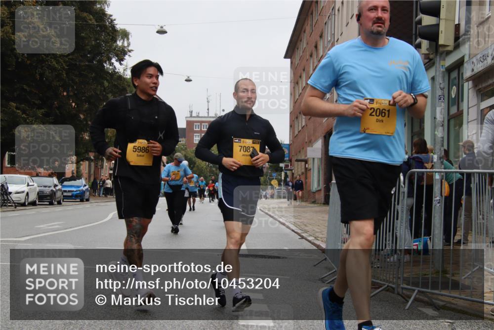 13.09.2026 - Kiel Lauf Markus Tischler http://msf.ph/oto/10453204 13.09.2026 09:53:57 Fleethörn 1, 38, 5986, 9117, 7087, 4, 38, 2061 meine-sportfotos.de