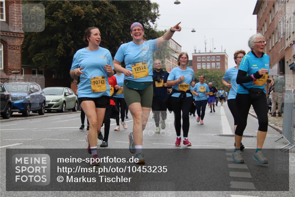 13.09.2026 - Kiel Lauf Markus Tischler http://msf.ph/oto/10453235 13.09.2026 09:54:25 Fleethörn 10743, 4, 38, 12514, 10787, 5824, 08 meine-sportfotos.de
