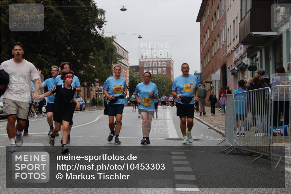 13.09.2026 - Kiel Lauf Markus Tischler http://msf.ph/oto/10453303 13.09.2026 09:54:53 Fleethörn 6968, 3229, 3228 meine-sportfotos.de