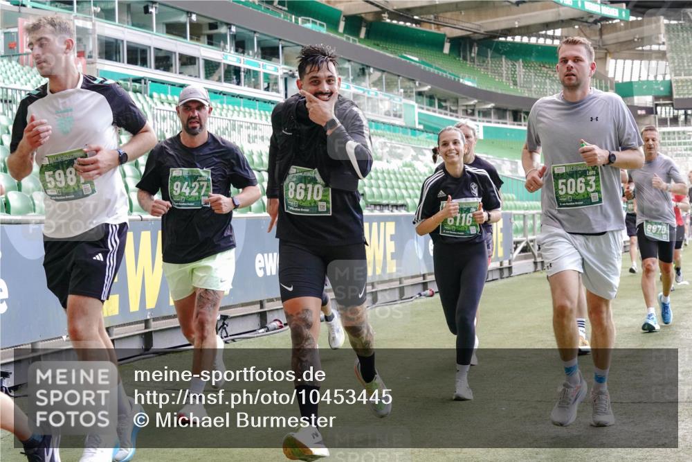 13.09.2026 - 21. swb-Marathon Bremen Michael Burmester http://msf.ph/oto/10453445 13.09.2026 13:10:22 Laufen im Stadion 164, 373, 383, 391, 448, 532, 549, 563, 581, 625, 813, 869, 898, 984, 1072, 1150, 1180, 1738, 1855, 1867, 1880, 1894, 1967, 2202, 2208, 2232, 2243, 2268, 2284, 2330, 2333, 2339, 2342, 2429, 2432, 2441, 2443, 2471, 2525, 2530, 2531, 2553, 2573, 2589, 2594, 2654, 2682, 2714, 2717, 2784, 2785, 2819, 2836, 2920, 2931, 2932, 2941, 3026, 3032, 3063, 3086, 3089, 3122, 3174, 3207, 3208, 3291, 3316, 3327, 3333, 3370, 3398, 3409, 3410, 3437, 3470, 3549, 3707, 3769, 109 meine-sportfotos.de