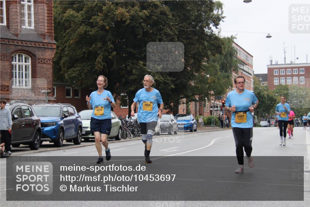 13.09.2026 - Kiel Lauf Markus Tischler http://msf.ph/oto/10453697 13.09.2026 09:59:20 Fleethörn 4874, 4868, 5497 meine-sportfotos.de