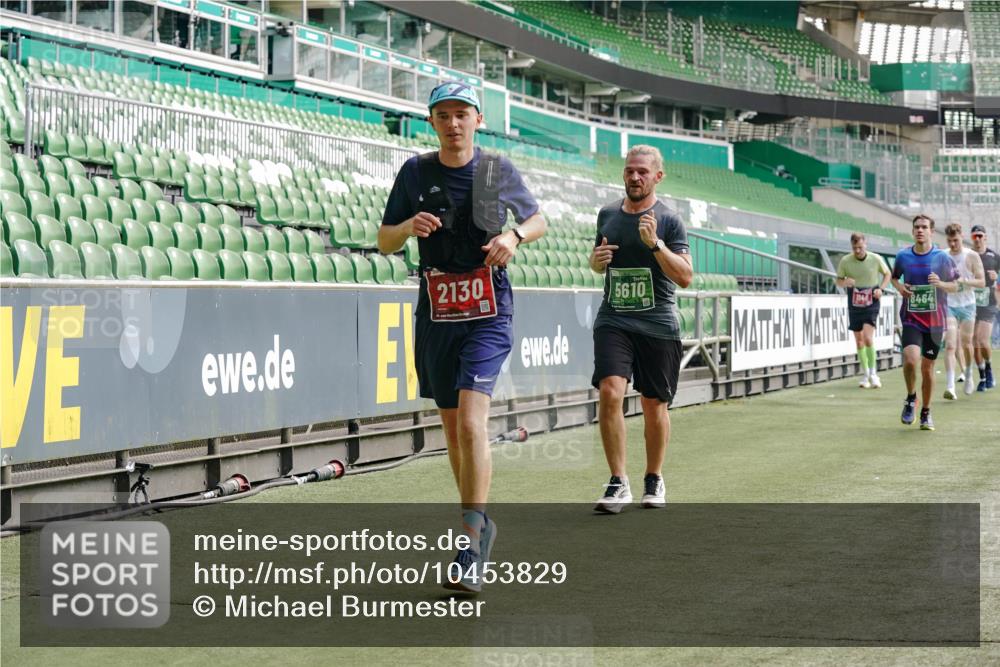 13.09.2026 - 21. swb-Marathon Bremen Michael Burmester http://msf.ph/oto/10453829 13.09.2026 12:51:43 Laufen im Stadion 107, 235, 335, 683, 734, 771, 792, 863, 1033, 1043, 1125, 1146, 1162, 1232, 1455, 1492, 1510, 1613, 1955, 1970, 1998, 2008, 2130, 2295, 2442, 2444, 2447, 2480, 2498, 2759, 2767, 2847, 3085, 3336, 3440, 3448, 3484, 3566, 3703, 3808, 3830, 3899, 3959, 3988, 4023, 4165, 4283, 4368, 4429, 4473, 4475, 4559, 4571, 4573, 4582, 4727, 4781, 4782, 4888, 4895, 5066, 5079, 5152, 5155, 5168, 5314, 5379, 5521, 5532, 5620, 5627, 5696, 6274, 6471, 6668, 6901, 8033, 8798 meine-sportfotos.de