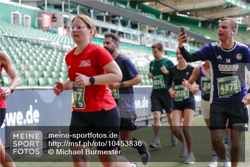 13.09.2026 - 21. swb-Marathon Bremen Michael Burmester http://msf.ph/oto/10453836 13.09.2026 13:10:28 Laufen im Stadion 164, 373, 383, 391, 448, 532, 549, 563, 581, 625, 813, 869, 898, 984, 1072, 1180, 1738, 1855, 1867, 1894, 1967, 2202, 2208, 2232, 2243, 2268, 2284, 2330, 2333, 2339, 2342, 2429, 2432, 2441, 2443, 2471, 2525, 2530, 2531, 2553, 2573, 2589, 2594, 2654, 2669, 2682, 2714, 2717, 2784, 2785, 2819, 2836, 2920, 2931, 2932, 2941, 3026, 3032, 3063, 3086, 3089, 3122, 3174, 3207, 3208, 3291, 3316, 3327, 3333, 3352, 3370, 3398, 3409, 3410, 3437, 3470, 3549, 3707, 3769, 109 meine-sportfotos.de