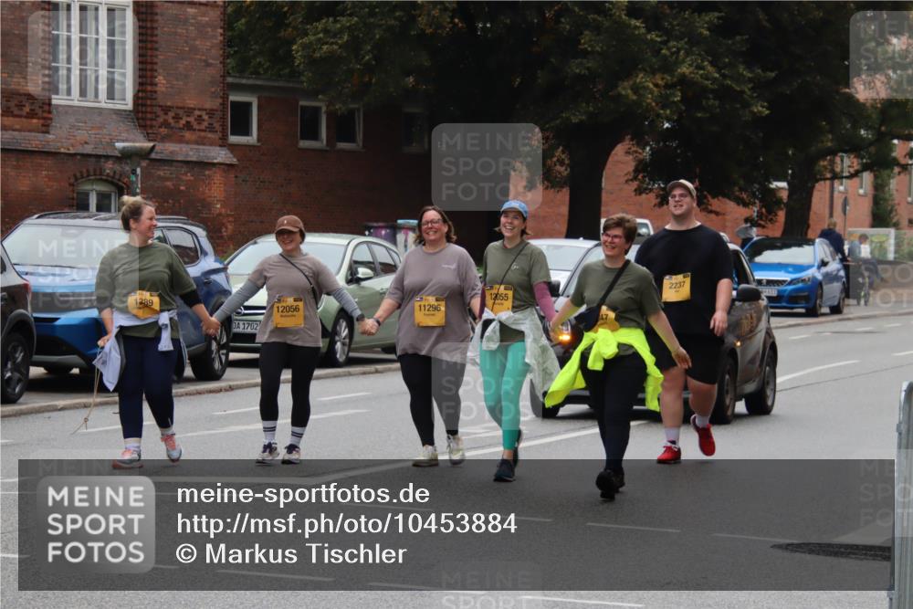 13.09.2026 - Kiel Lauf Markus Tischler http://msf.ph/oto/10453884 13.09.2026 10:04:57 Fleethörn 1389, 1702, 12056, 11296, 12055, 2237, 611 meine-sportfotos.de