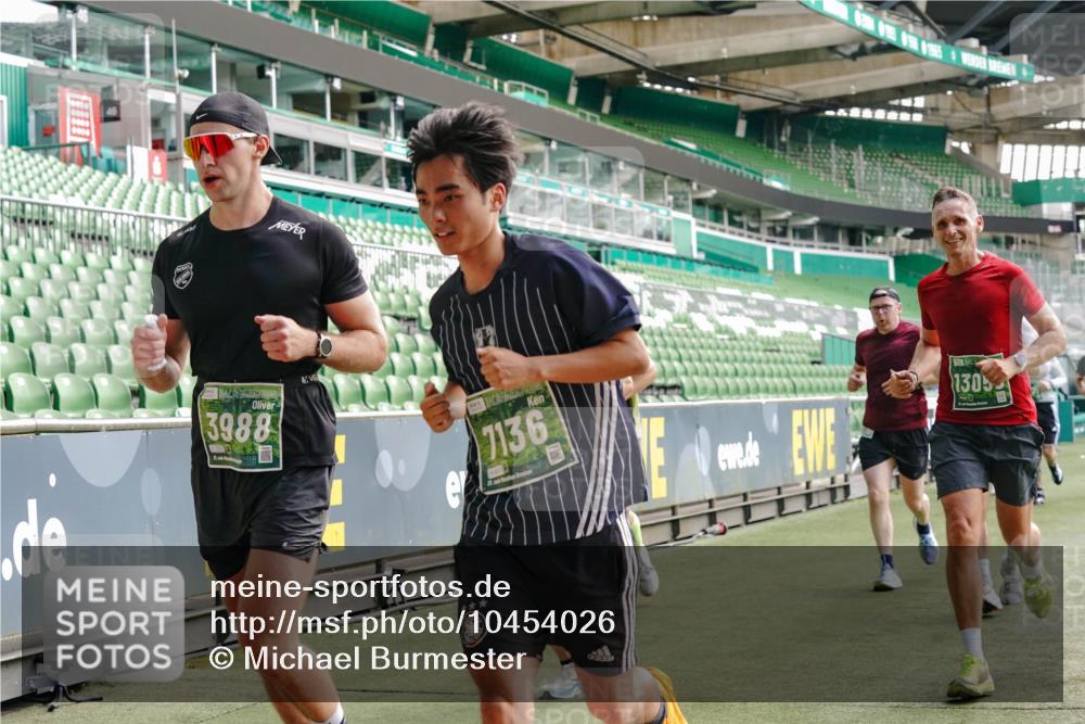 13.09.2026 - 21. swb-Marathon Bremen Michael Burmester http://msf.ph/oto/10454026 13.09.2026 12:51:51 Laufen im Stadion 107, 235, 335, 683, 734, 771, 792, 863, 1033, 1043, 1125, 1146, 1162, 1232, 1455, 1492, 1510, 1613, 1646, 1955, 1970, 1998, 2007, 2008, 2203, 2295, 2442, 2444, 2447, 2480, 2498, 2759, 2767, 2847, 3085, 3149, 3336, 3440, 3448, 3484, 3566, 3703, 3808, 3830, 3899, 3959, 3988, 4023, 4165, 4283, 4368, 4429, 4473, 4475, 4559, 4571, 4573, 4582, 4727, 4781, 4782, 4888, 4895, 5066, 5079, 5152, 5155, 5168, 5379, 5521, 5532, 5620, 5627, 5696, 6274, 6471, 6668, 6901, 8033, 8798 meine-sportfotos.de