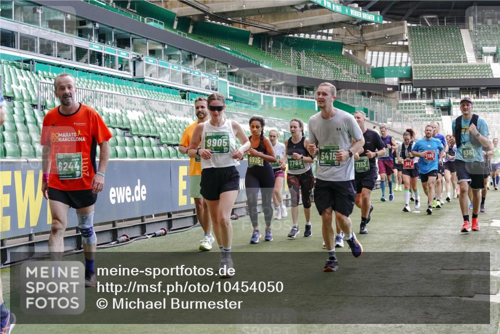 13.09.2026 - 21. swb-Marathon Bremen Michael Burmester http://msf.ph/oto/10454050 13.09.2026 13:10:31 Laufen im Stadion 164, 265, 373, 383, 391, 448, 532, 549, 563, 581, 813, 869, 898, 984, 1072, 1180, 1738, 1855, 1867, 1894, 1967, 2202, 2208, 2232, 2243, 2268, 2284, 2299, 2330, 2333, 2339, 2342, 2432, 2441, 2443, 2471, 2525, 2530, 2531, 2553, 2573, 2589, 2594, 2654, 2669, 2682, 2714, 2717, 2784, 2785, 2819, 2836, 2920, 2931, 2932, 3026, 3032, 3063, 3086, 3089, 3122, 3159, 3174, 3207, 3208, 3291, 3316, 3327, 3333, 3352, 3370, 3398, 3409, 3410, 3437, 3470, 3549, 3707, 3769, 109 meine-sportfotos.de