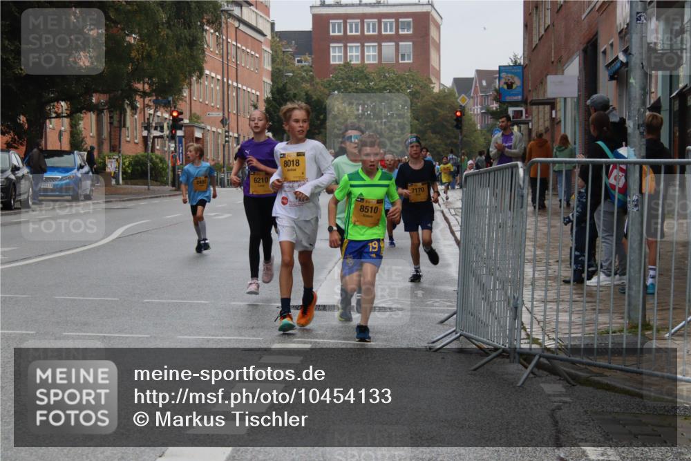 13.09.2026 - Kiel Lauf Markus Tischler http://msf.ph/oto/10454133 13.09.2026 08:52:35 Fleethörn 2402, 6210, 8018, 39, 8510, 7170, 19 meine-sportfotos.de
