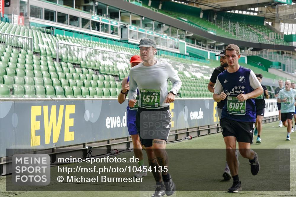 13.09.2026 - 21. swb-Marathon Bremen Michael Burmester http://msf.ph/oto/10454135 13.09.2026 12:51:56 Laufen im Stadion 107, 235, 335, 683, 734, 771, 792, 863, 1033, 1043, 1125, 1146, 1162, 1232, 1252, 1297, 1455, 1492, 1510, 1542, 1613, 1646, 1955, 1970, 1998, 2007, 2008, 2043, 2203, 2295, 2442, 2444, 2447, 2480, 2498, 2759, 2767, 2847, 3085, 3149, 3336, 3440, 3448, 3484, 3566, 3703, 3808, 3830, 3899, 3959, 3988, 4023, 4165, 4283, 4368, 4429, 4473, 4475, 4559, 4571, 4573, 4582, 4727, 4781, 4782, 4888, 4895, 5066, 5079, 5152, 5155, 5168, 5379, 5521, 5532, 5627, 5696, 6274, 6471, 8033, 8798 meine-sportfotos.de