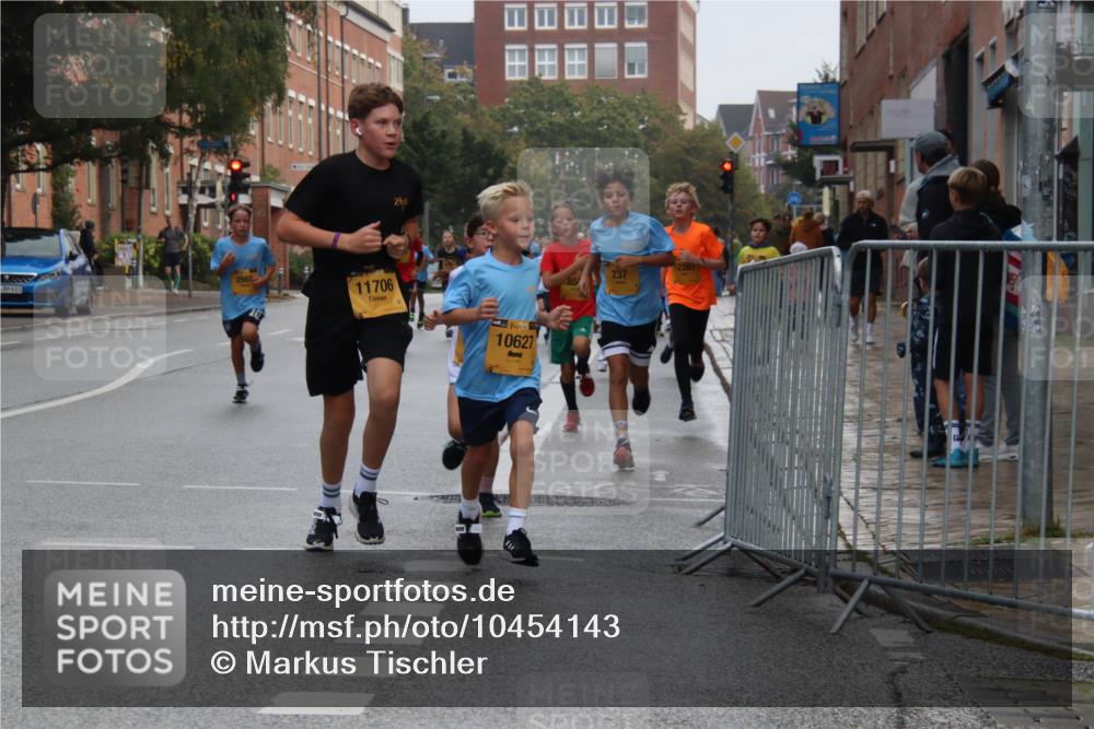 13.09.2026 - Kiel Lauf Markus Tischler http://msf.ph/oto/10454143 13.09.2026 08:52:44 Fleethörn 2985, 611, 11706, 10627 meine-sportfotos.de
