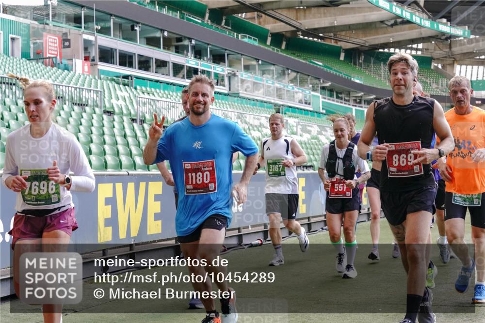 13.09.2026 - 21. swb-Marathon Bremen Michael Burmester http://msf.ph/oto/10454289 13.09.2026 13:10:36 Laufen im Stadion 164, 265, 373, 383, 391, 448, 532, 563, 581, 813, 869, 898, 984, 1072, 1180, 1738, 1855, 1867, 1894, 1967, 2202, 2208, 2232, 2268, 2284, 2299, 2330, 2333, 2339, 2342, 2432, 2443, 2471, 2525, 2530, 2531, 2553, 2573, 2589, 2594, 2654, 2669, 2682, 2714, 2717, 2784, 2785, 2819, 2836, 2920, 2931, 2932, 3026, 3032, 3063, 3086, 3089, 3122, 3159, 3174, 3207, 3208, 3291, 3316, 3333, 3352, 3370, 3398, 3409, 3410, 3437, 3470, 3549, 3707, 3769, 109 meine-sportfotos.de