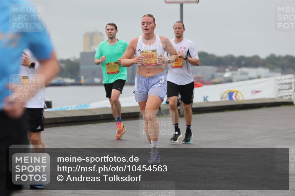 13.09.2026 - Kiel Lauf Andreas Tolksdorf http://msf.ph/oto/10454563 13.09.2026 11:54:39 Kiellinie 8728, 3281 meine-sportfotos.de