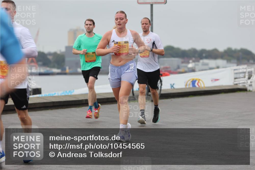 13.09.2026 - Kiel Lauf Andreas Tolksdorf http://msf.ph/oto/10454565 13.09.2026 11:54:39 Kiellinie 7858, 8728, 281 meine-sportfotos.de