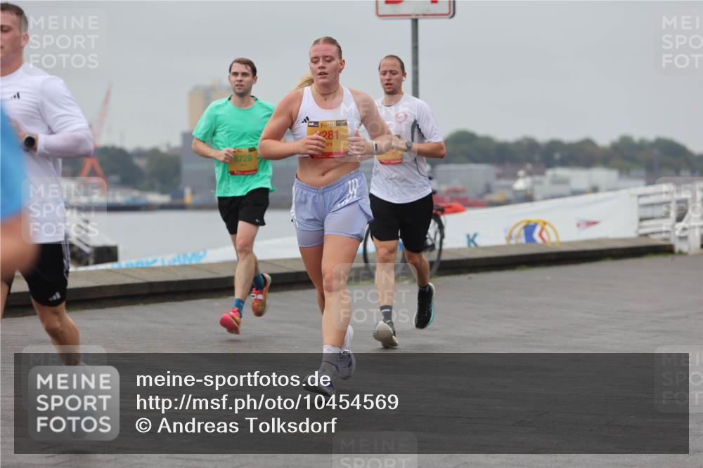 13.09.2026 - Kiel Lauf Andreas Tolksdorf http://msf.ph/oto/10454569 13.09.2026 11:54:39 Kiellinie 8728, 281 meine-sportfotos.de