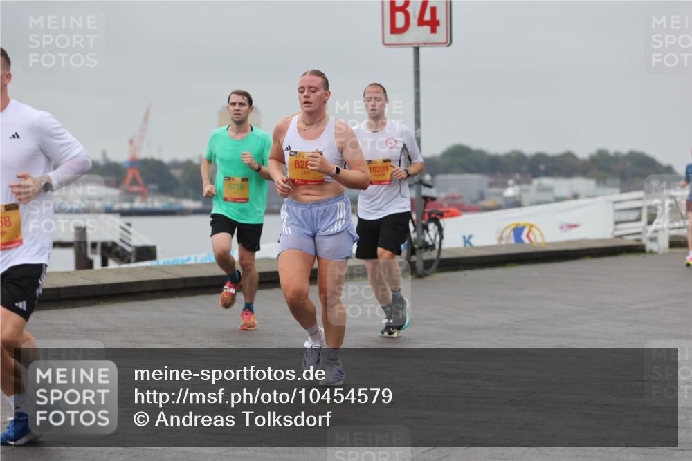 13.09.2026 - Kiel Lauf Andreas Tolksdorf http://msf.ph/oto/10454579 13.09.2026 11:54:39 Kiellinie 58, 8728, 828, 10201, 4 meine-sportfotos.de