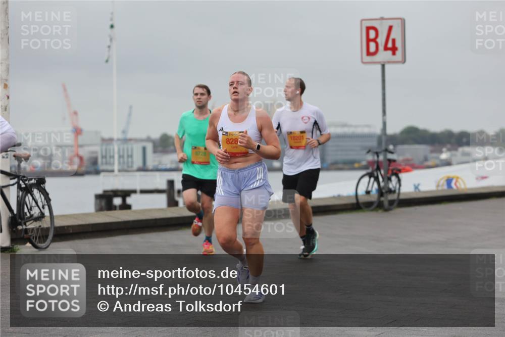13.09.2026 - Kiel Lauf Andreas Tolksdorf http://msf.ph/oto/10454601 13.09.2026 11:54:40 Kiellinie 8728, 828, 10201, 4 meine-sportfotos.de