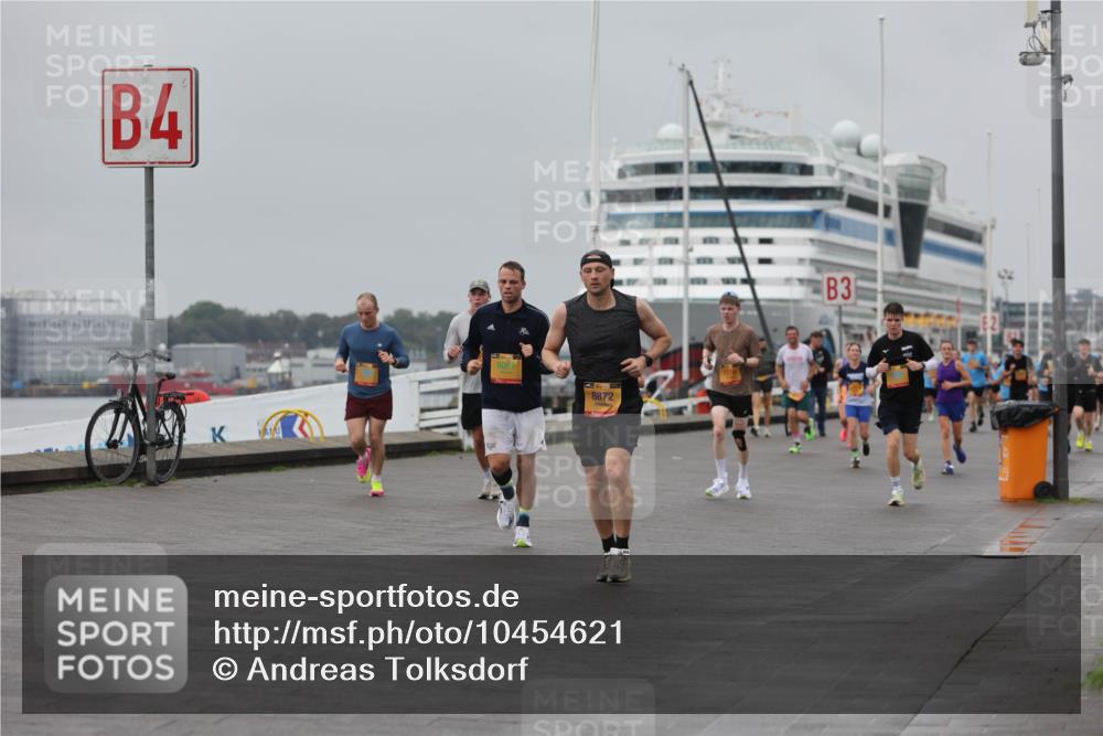 13.09.2026 - Kiel Lauf Andreas Tolksdorf http://msf.ph/oto/10454621 13.09.2026 11:54:42 Kiellinie 4, 8007, 8872, 3 meine-sportfotos.de