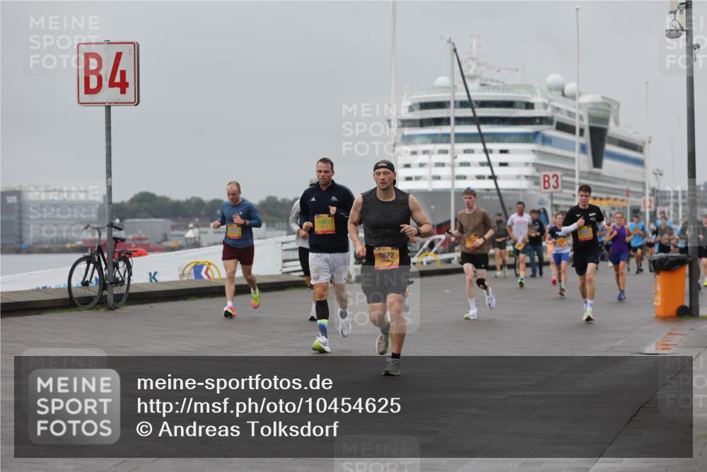 13.09.2026 - Kiel Lauf Andreas Tolksdorf http://msf.ph/oto/10454625 13.09.2026 11:54:42 Kiellinie 4, 8007, 8872, 3 meine-sportfotos.de