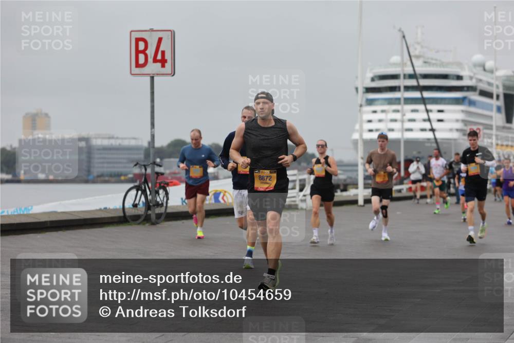 13.09.2026 - Kiel Lauf Andreas Tolksdorf http://msf.ph/oto/10454659 13.09.2026 11:54:43 Kiellinie 4, 8872 meine-sportfotos.de
