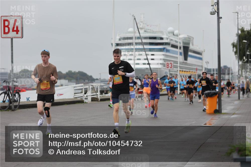 13.09.2026 - Kiel Lauf Andreas Tolksdorf http://msf.ph/oto/10454732 13.09.2026 11:54:47 Kiellinie 4, 7374, 3 meine-sportfotos.de