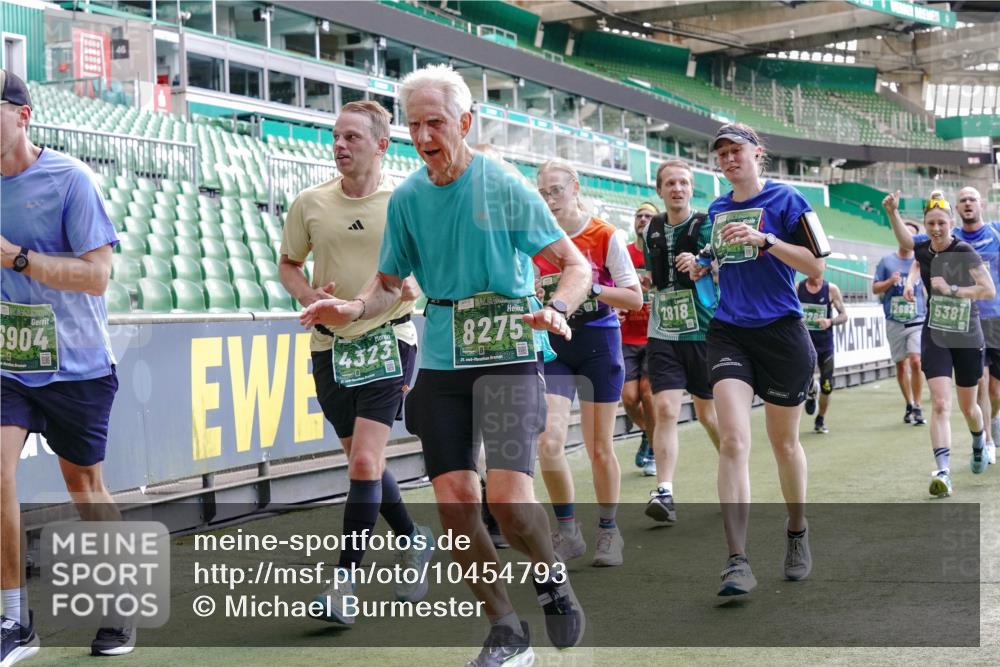 13.09.2026 - 21. swb-Marathon Bremen Michael Burmester http://msf.ph/oto/10454793 13.09.2026 13:10:46 Laufen im Stadion 164, 265, 373, 391, 448, 532, 581, 869, 898, 984, 1180, 1738, 1855, 1867, 1894, 1952, 1967, 2202, 2232, 2268, 2281, 2284, 2299, 2330, 2333, 2339, 2342, 2432, 2443, 2471, 2525, 2530, 2531, 2553, 2573, 2589, 2594, 2654, 2669, 2682, 2714, 2717, 2784, 2785, 2804, 2819, 2836, 2920, 2932, 3026, 3032, 3063, 3086, 3089, 3122, 3159, 3174, 3207, 3208, 3291, 3316, 3333, 3352, 3370, 3398, 3409, 3410, 3470, 3549, 3707, 3769, 109, 551 meine-sportfotos.de