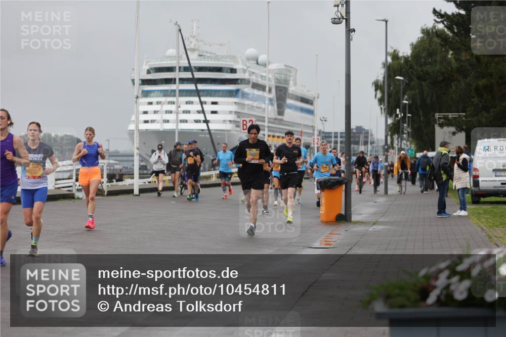 13.09.2026 - Kiel Lauf Andreas Tolksdorf http://msf.ph/oto/10454811 13.09.2026 11:54:51 Kiellinie 12679 meine-sportfotos.de