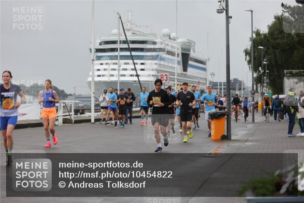 13.09.2026 - Kiel Lauf Andreas Tolksdorf http://msf.ph/oto/10454822 13.09.2026 11:54:51 Kiellinie 12679, 3, 81 meine-sportfotos.de