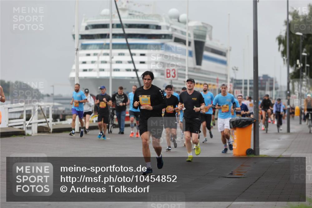 13.09.2026 - Kiel Lauf Andreas Tolksdorf http://msf.ph/oto/10454852 13.09.2026 11:54:52 Kiellinie 3 meine-sportfotos.de