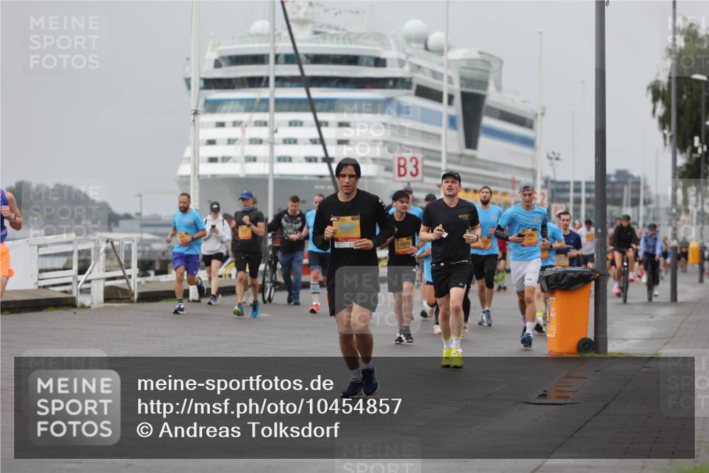 13.09.2026 - Kiel Lauf Andreas Tolksdorf http://msf.ph/oto/10454857 13.09.2026 11:54:52 Kiellinie 3, 11676 meine-sportfotos.de