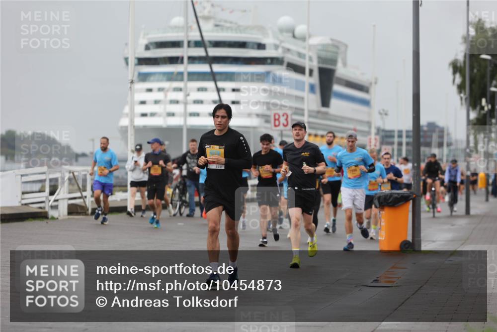 13.09.2026 - Kiel Lauf Andreas Tolksdorf http://msf.ph/oto/10454873 13.09.2026 11:54:53 Kiellinie 000, 3 meine-sportfotos.de