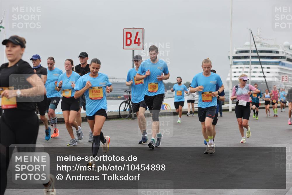 13.09.2026 - Kiel Lauf Andreas Tolksdorf http://msf.ph/oto/10454898 13.09.2026 11:55:03 Kiellinie 1663, 4, 3586, 10967, 3 meine-sportfotos.de