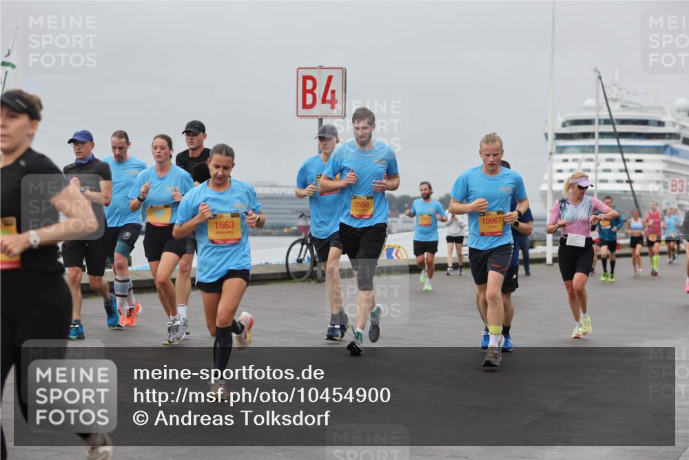 13.09.2026 - Kiel Lauf Andreas Tolksdorf http://msf.ph/oto/10454900 13.09.2026 11:55:03 Kiellinie 35, 1663, 4, 3586, 10967, 3 meine-sportfotos.de