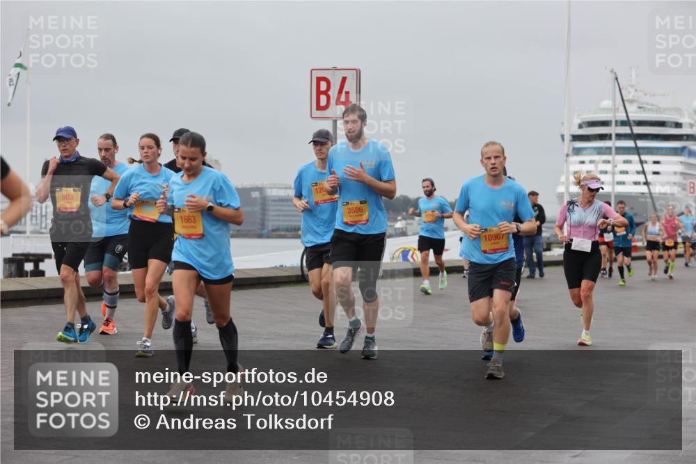 13.09.2026 - Kiel Lauf Andreas Tolksdorf http://msf.ph/oto/10454908 13.09.2026 11:55:03 Kiellinie 903, 1663, 4, 1, 120, 39, 3586, 10967 meine-sportfotos.de