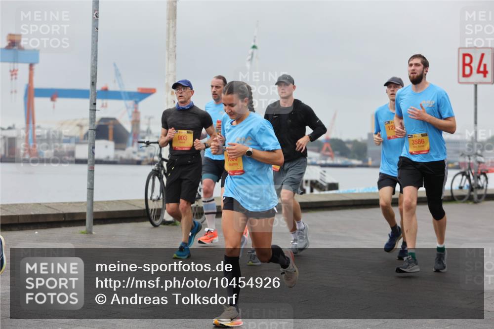 13.09.2026 - Kiel Lauf Andreas Tolksdorf http://msf.ph/oto/10454926 13.09.2026 11:55:04 Kiellinie 34, 903, 4, 1000, 3586 meine-sportfotos.de