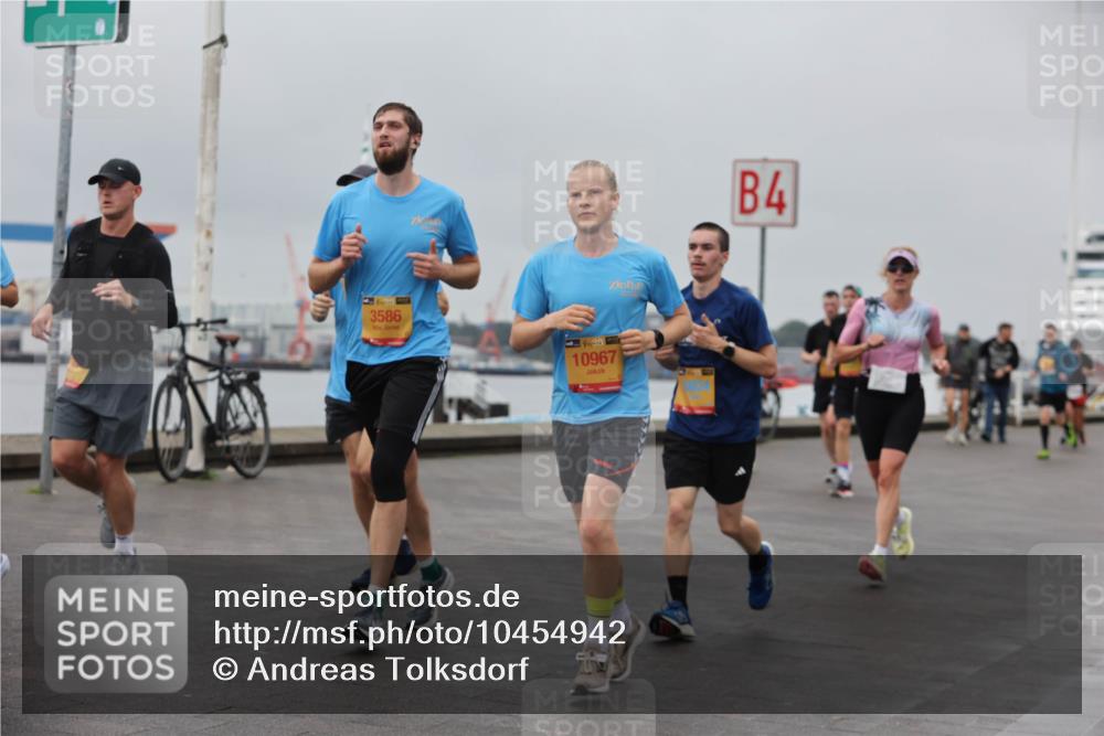 13.09.2026 - Kiel Lauf Andreas Tolksdorf http://msf.ph/oto/10454942 13.09.2026 11:55:05 Kiellinie 3586, 1, 39, 10967, 4 meine-sportfotos.de