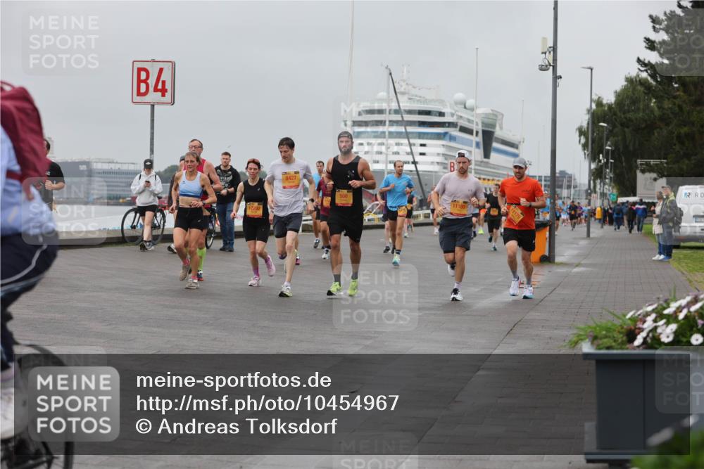 13.09.2026 - Kiel Lauf Andreas Tolksdorf http://msf.ph/oto/10454967 13.09.2026 11:55:12 Kiellinie 4, 12292, 8427, 500, 11180 meine-sportfotos.de