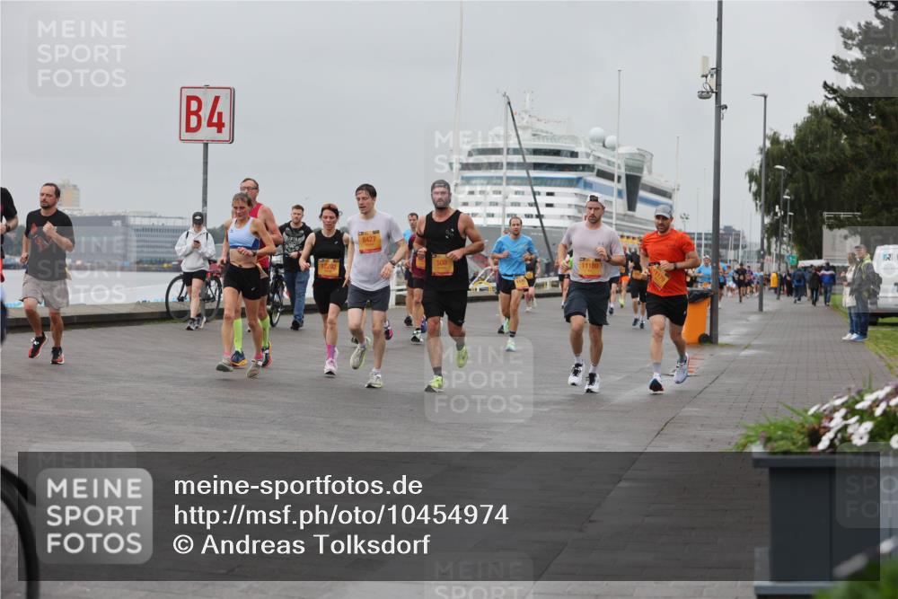 13.09.2026 - Kiel Lauf Andreas Tolksdorf http://msf.ph/oto/10454974 13.09.2026 11:55:12 Kiellinie 4, 8427, 500, 11180 meine-sportfotos.de