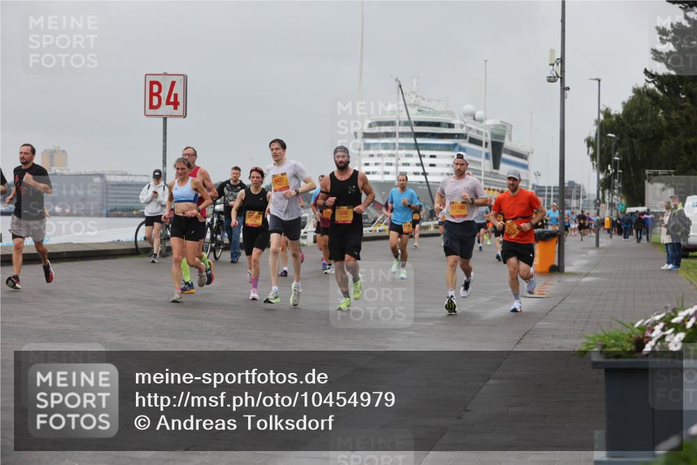 13.09.2026 - Kiel Lauf Andreas Tolksdorf http://msf.ph/oto/10454979 13.09.2026 11:55:12 Kiellinie 4, 8427, 500, 11180 meine-sportfotos.de
