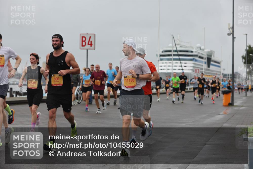 13.09.2026 - Kiel Lauf Andreas Tolksdorf http://msf.ph/oto/10455029 13.09.2026 11:55:15 Kiellinie 4, 12292, 39, 500, 38, 11180, 83 meine-sportfotos.de