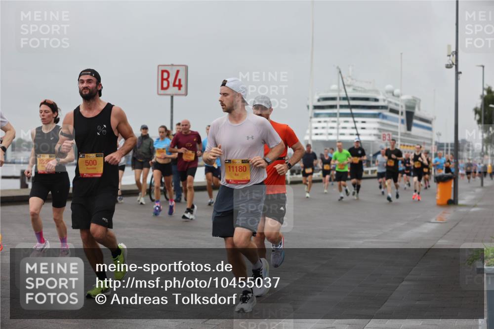 13.09.2026 - Kiel Lauf Andreas Tolksdorf http://msf.ph/oto/10455037 13.09.2026 11:55:15 Kiellinie 4, 83, 1220, 38, 500, 38, 11180 meine-sportfotos.de