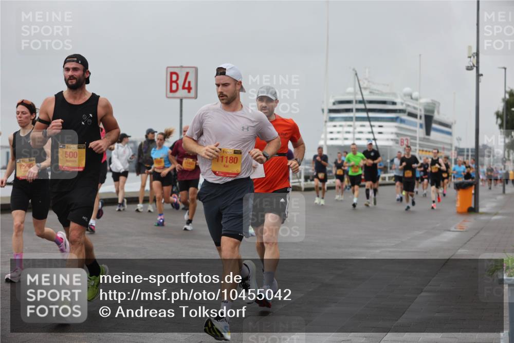 13.09.2026 - Kiel Lauf Andreas Tolksdorf http://msf.ph/oto/10455042 13.09.2026 11:55:16 Kiellinie 500, 4, 38, 1180 meine-sportfotos.de