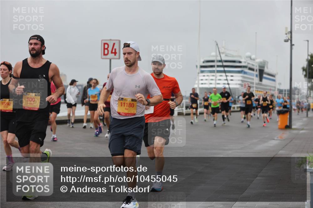 13.09.2026 - Kiel Lauf Andreas Tolksdorf http://msf.ph/oto/10455045 13.09.2026 11:55:16 Kiellinie 4, 38, 500, 11180, 12292 meine-sportfotos.de