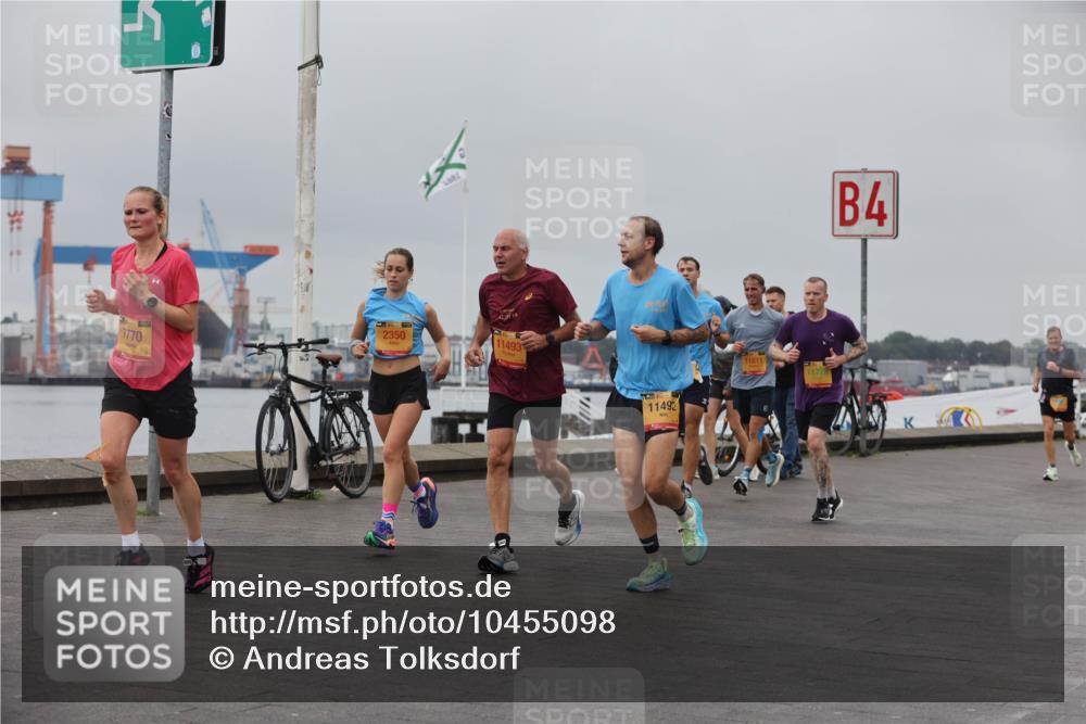 13.09.2026 - Kiel Lauf Andreas Tolksdorf http://msf.ph/oto/10455098 13.09.2026 11:55:18 Kiellinie 2350, 7770, 11493, 11492, 11811, 11728, 4 meine-sportfotos.de
