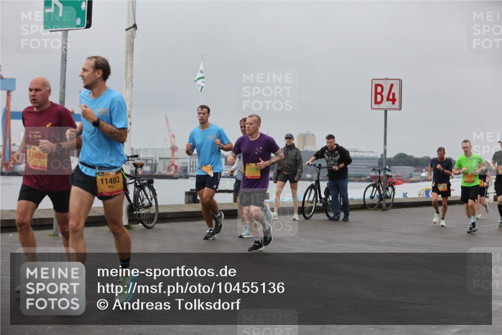 13.09.2026 - Kiel Lauf Andreas Tolksdorf http://msf.ph/oto/10455136 13.09.2026 11:55:19 Kiellinie 42, 195, 11493, 11492, 11728, 4 meine-sportfotos.de
